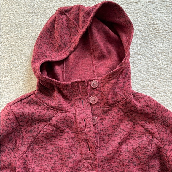 Women’s Columbia red and black speckled hoodie - Picture 4 of 5